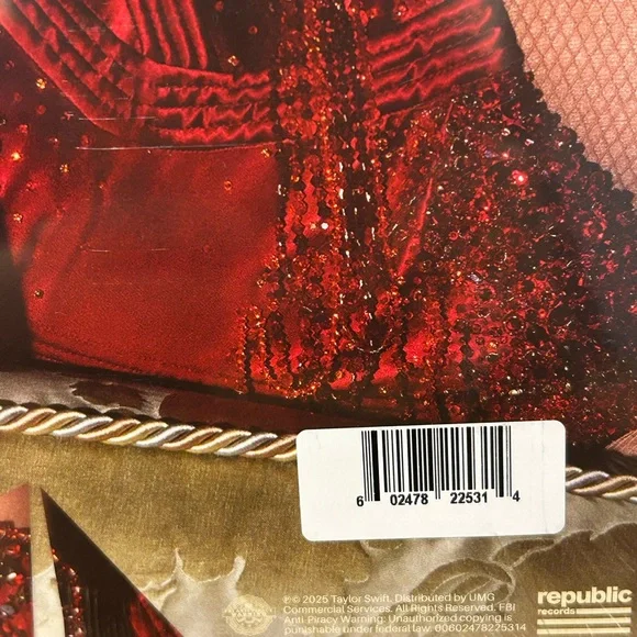 Life of a Showgirl; Tiny Bubbles in Champagne Sealed Vinyl - Picture 5 of 7